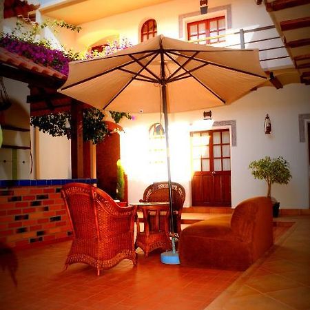 La Escondida Hostal Sucre Extérieur photo